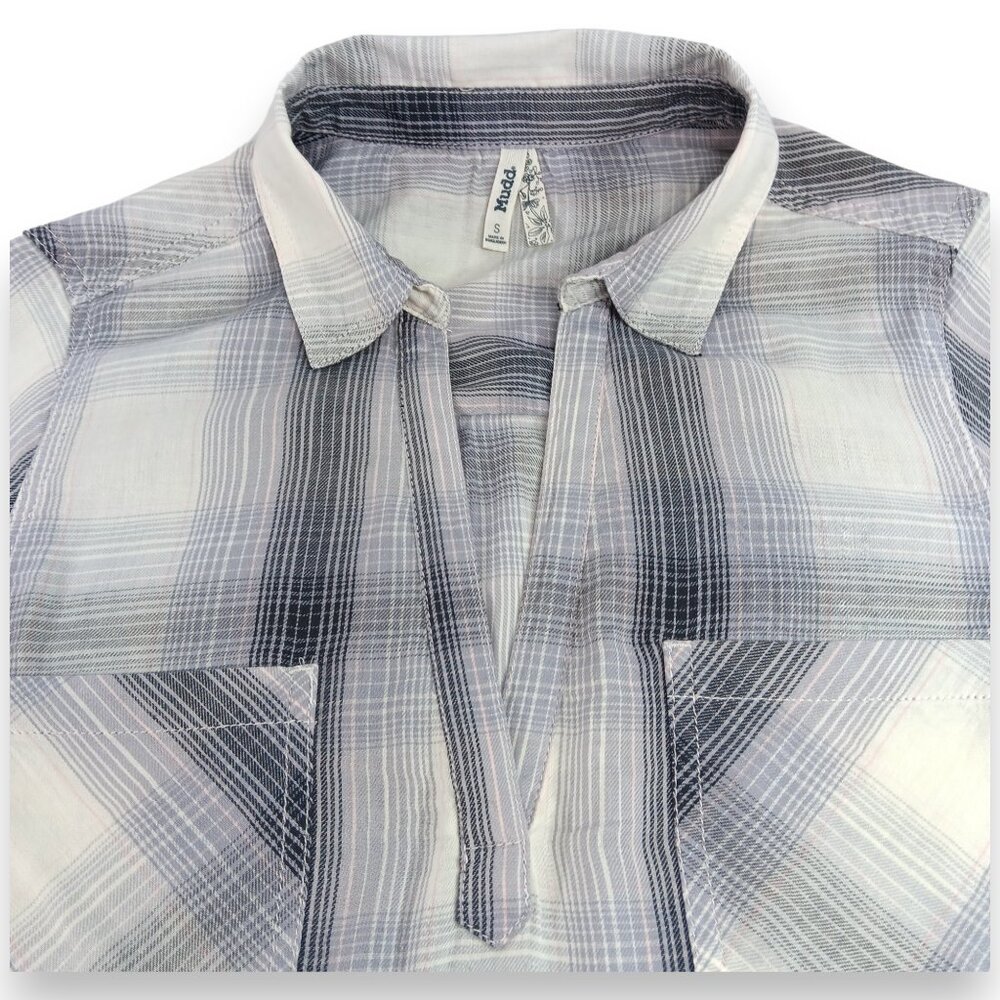 MUDD-Women's-Plaid-Gray-Black-Pink-SMALL-pullover-V Neck-Long Sleeve-Pockets - Picture 12 of 16